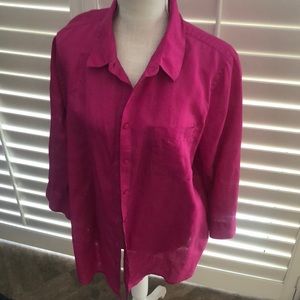 Chico’s 100% linen blouse.  Button front  and one chest pocket. 3/4 sleeves.